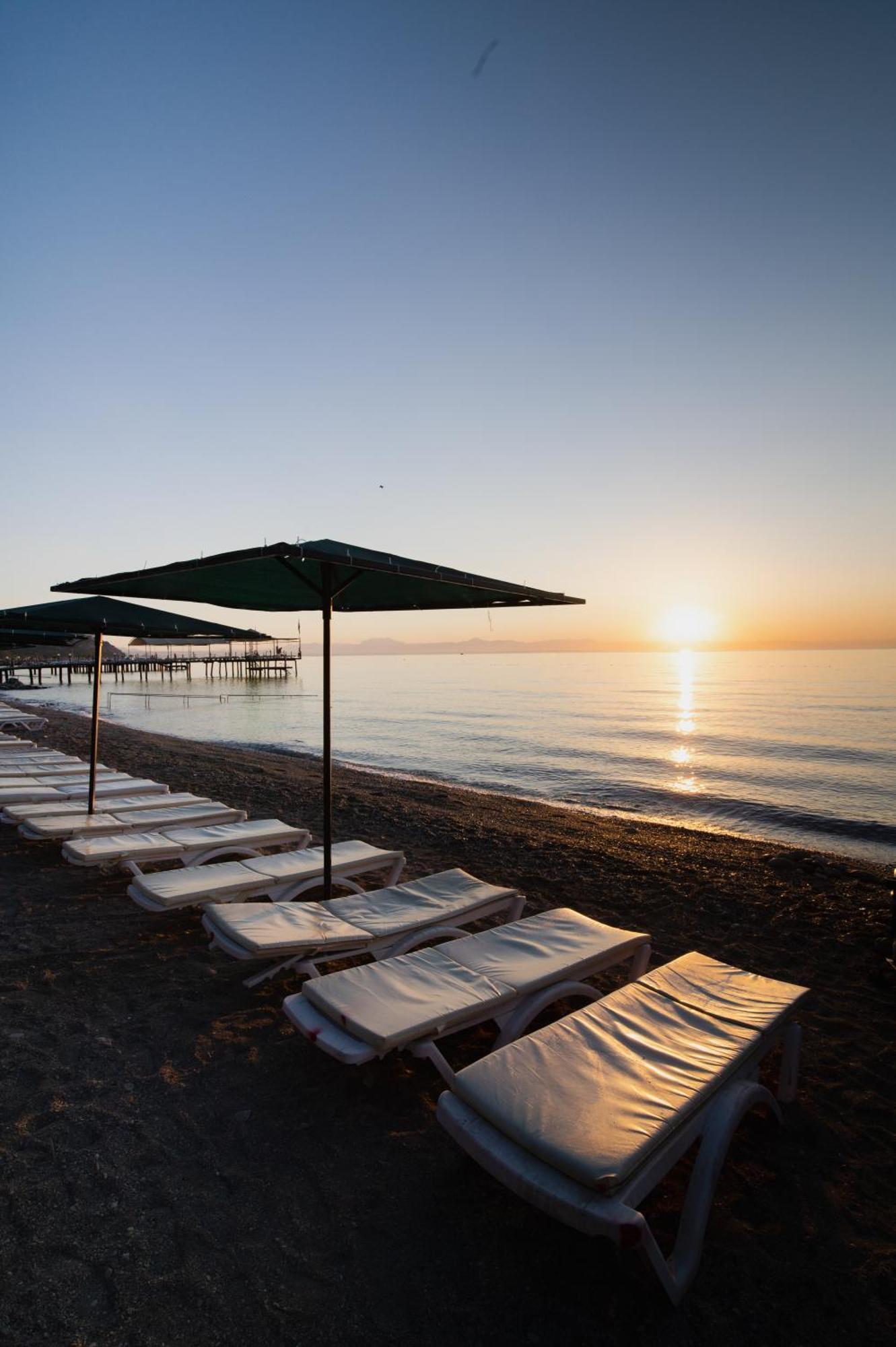 Grand Hotel Derin Beldibi  Exterior foto